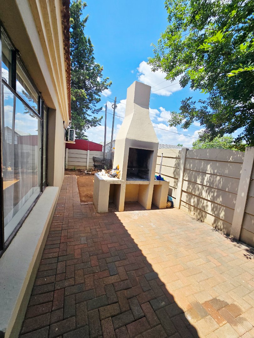 3 Bedroom Property for Sale in Songloed North West